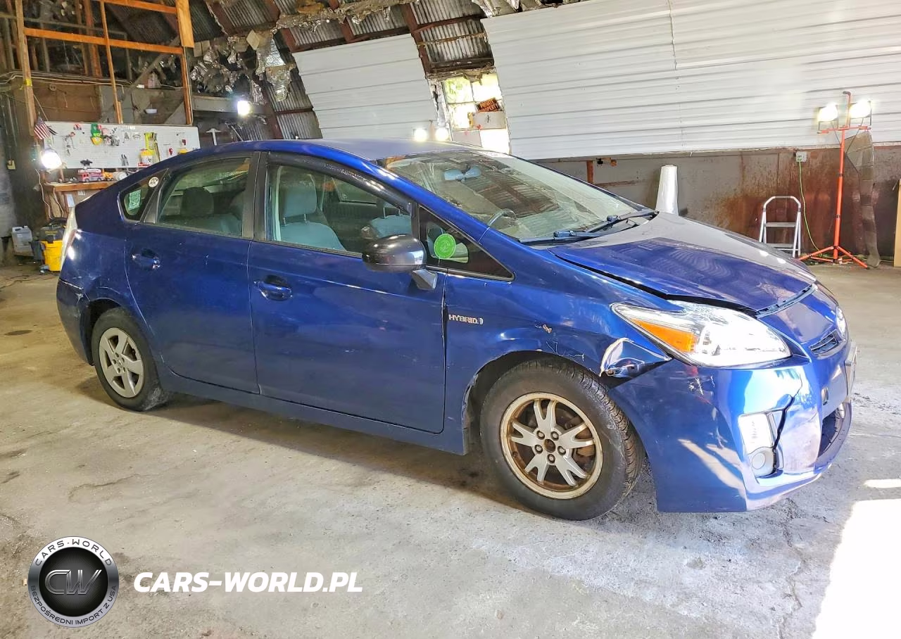 2011 Toyota Prius Three VIN:JTDKN3DU7B1409084 - 4