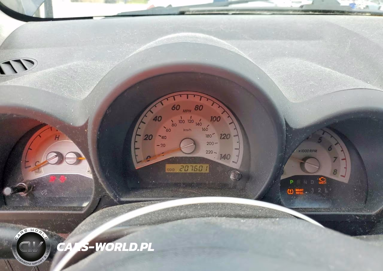2006 Scion Tc Base VIN:JTKDE177260131024 - 9