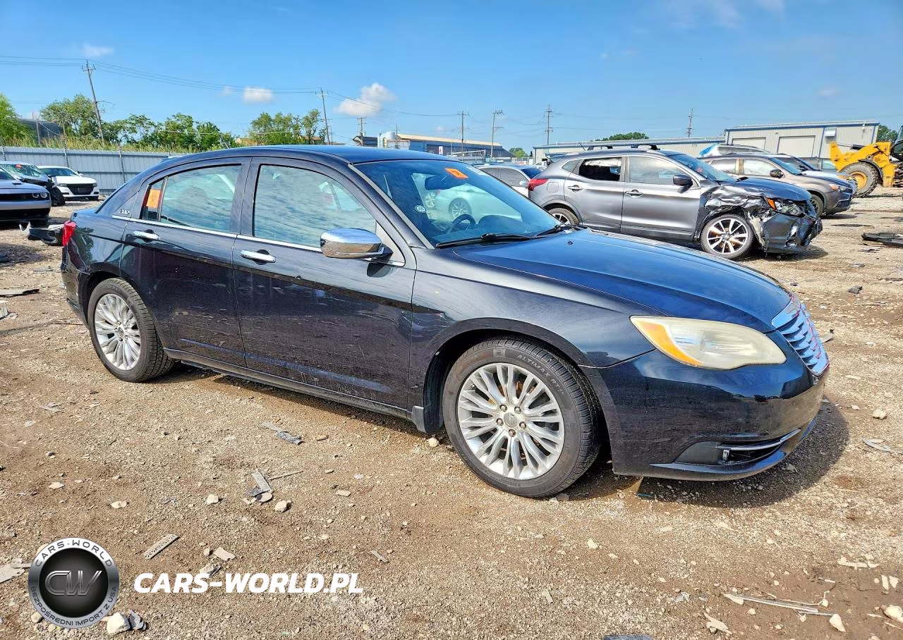 2011 Chrysler 200 Limited VIN:1C3BC2FG6BN517927 - 4