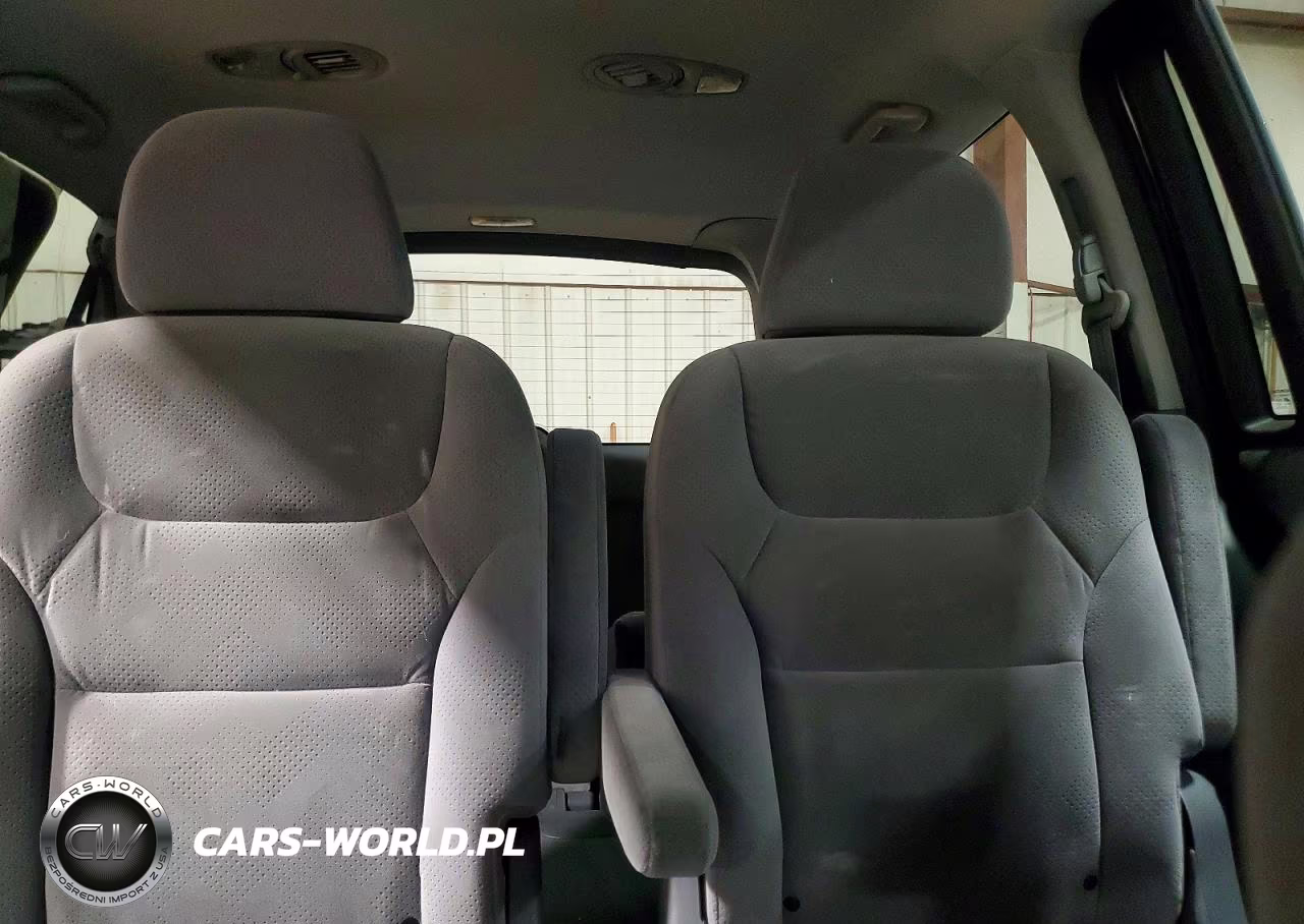 2007 Honda Odyssey Lx VIN:5FNRL382X7B142986 - 10