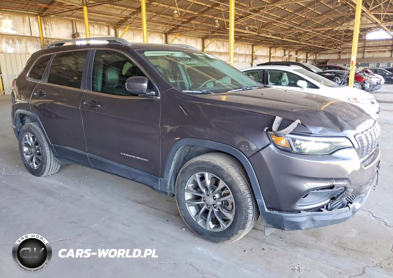 2019 Jeep Cherokee Latitude Plus VIN:1C4PJLLB8KD439274 - 4