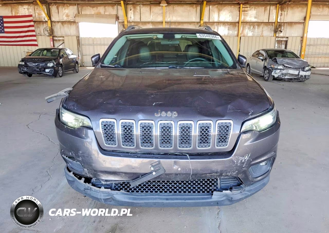 2019 Jeep Cherokee Latitude Plus VIN:1C4PJLLB8KD439274 - 5