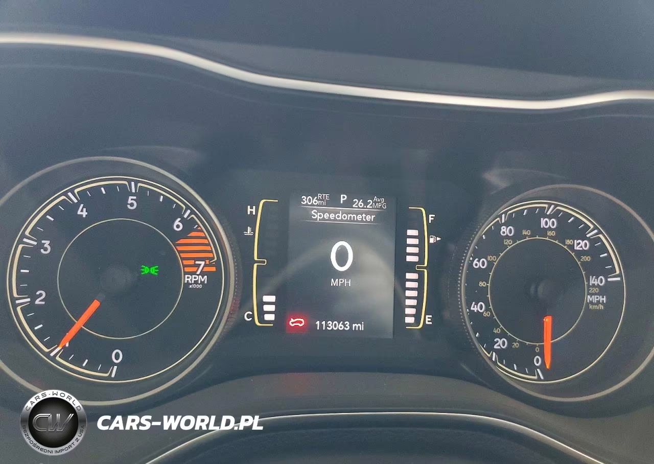 2019 Jeep Cherokee Latitude Plus VIN:1C4PJLLB8KD439274 - 9