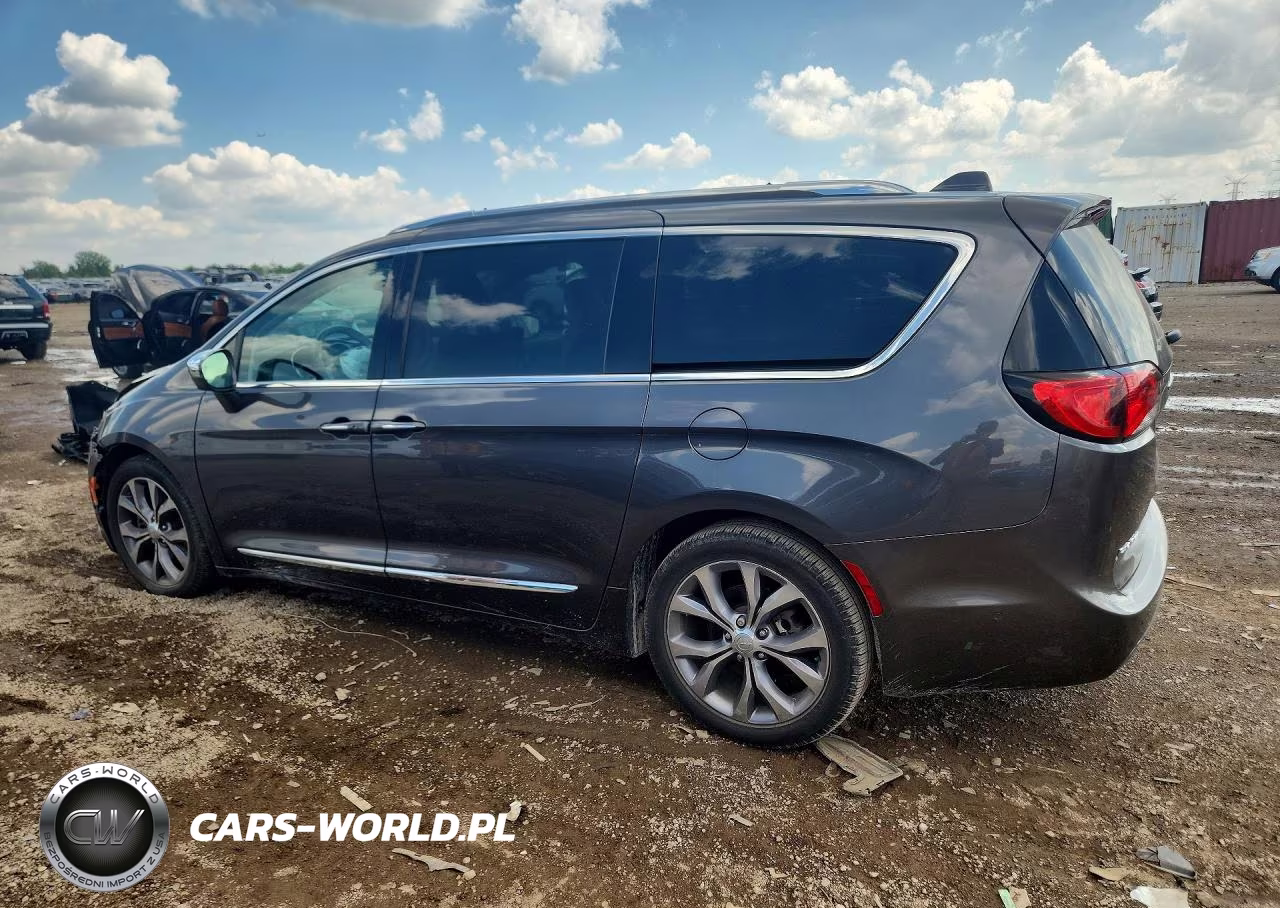 2017 Chrysler Pacifica Limited VIN:2C4RC1GG9HR633170 - 2