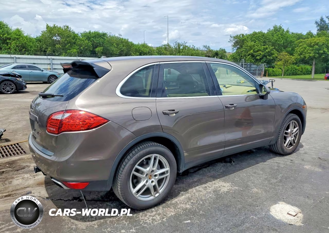 2014 Porsche Cayenne VIN:WP1AA2A2XELA00637 - 3