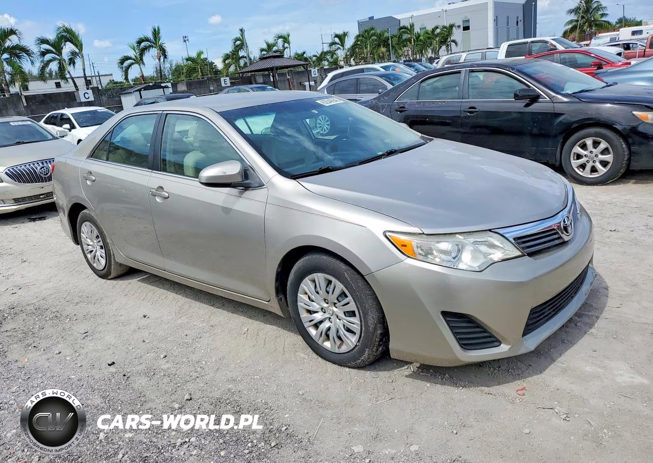 2014 Toyota Camry L VIN:4T1BF1FKXEU771499 - 4