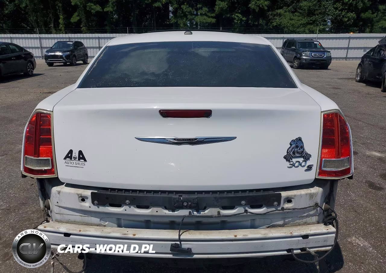 2013 Chrysler 300 S VIN:2C3CCABG3DH504049 - 6