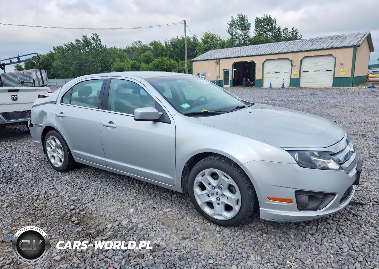 2011 Ford Fusion Se VIN:3FAHP0HAXBR203899 - 4