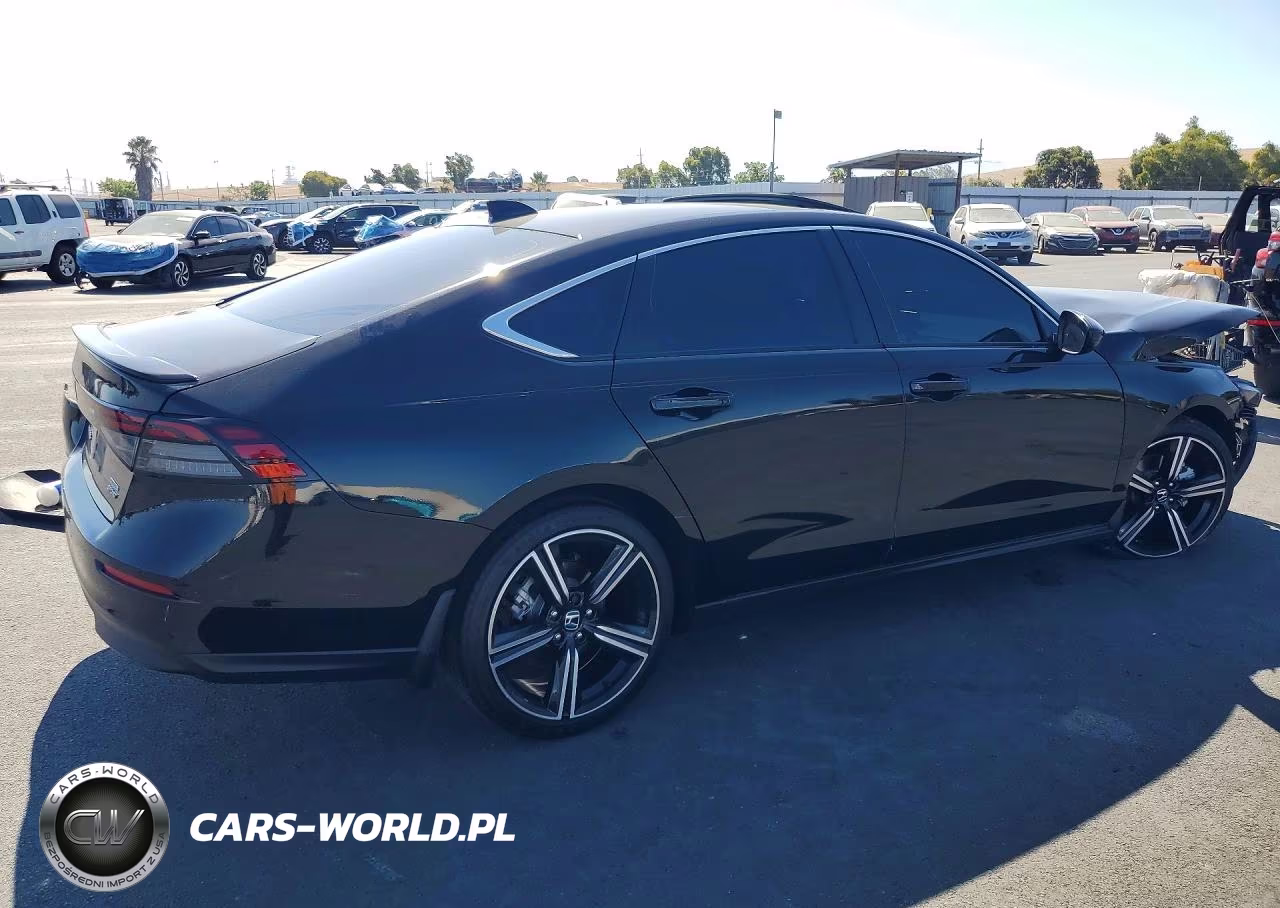 2023 Honda Accord Hybrid Sport VIN:1HGCY2F57PA063025 - 3