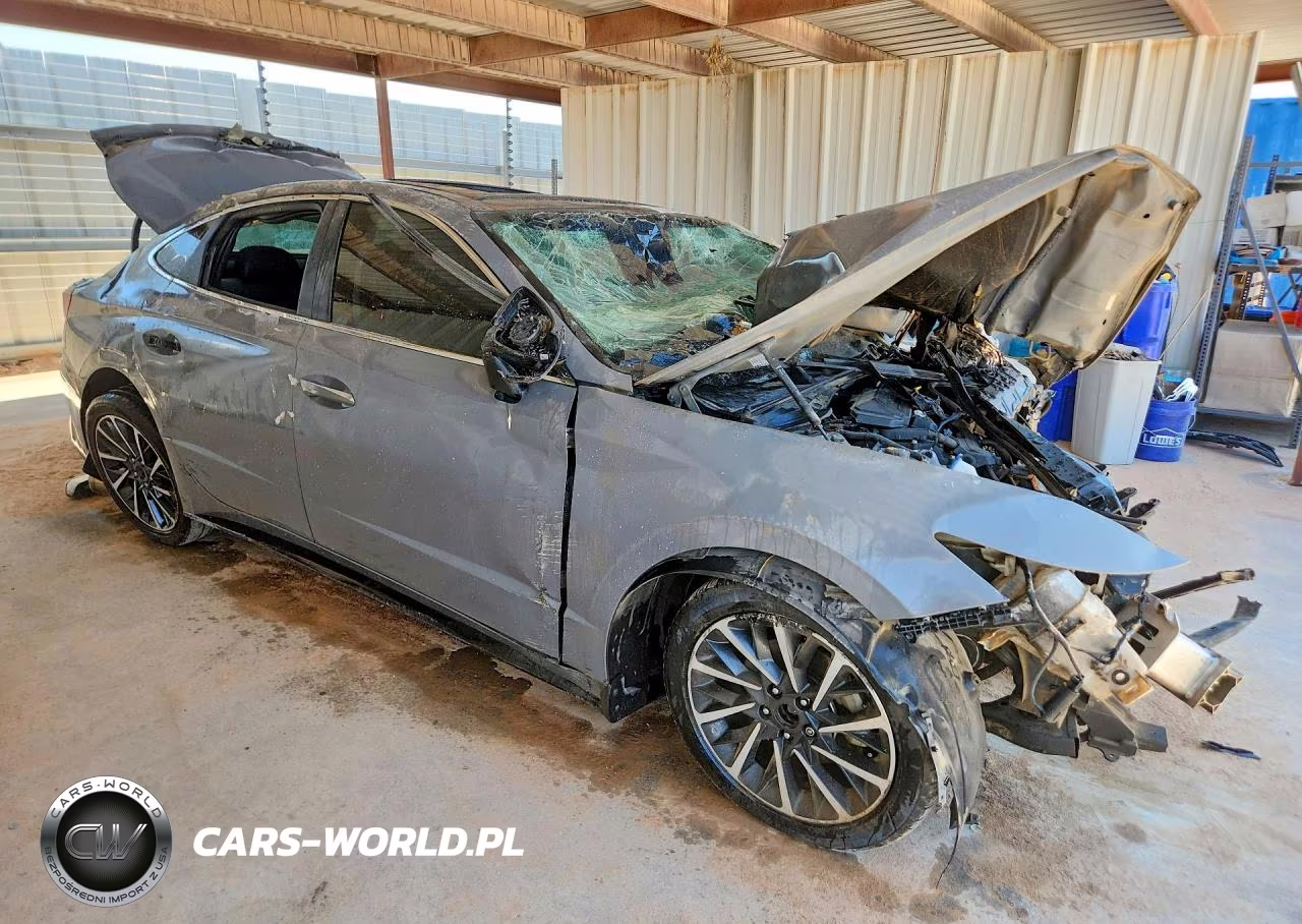 2022 Hyundai Sonata Limited VIN:KMHL34J22NA244189 - 4