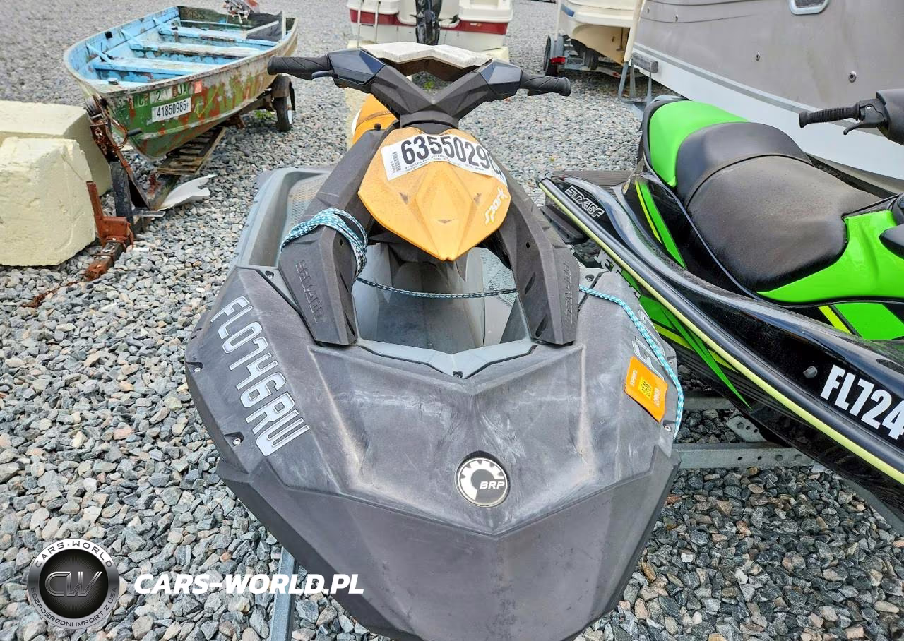 2018 Sea-Doo Spark Jet Ski VIN:CAYDV88392E818 - 5