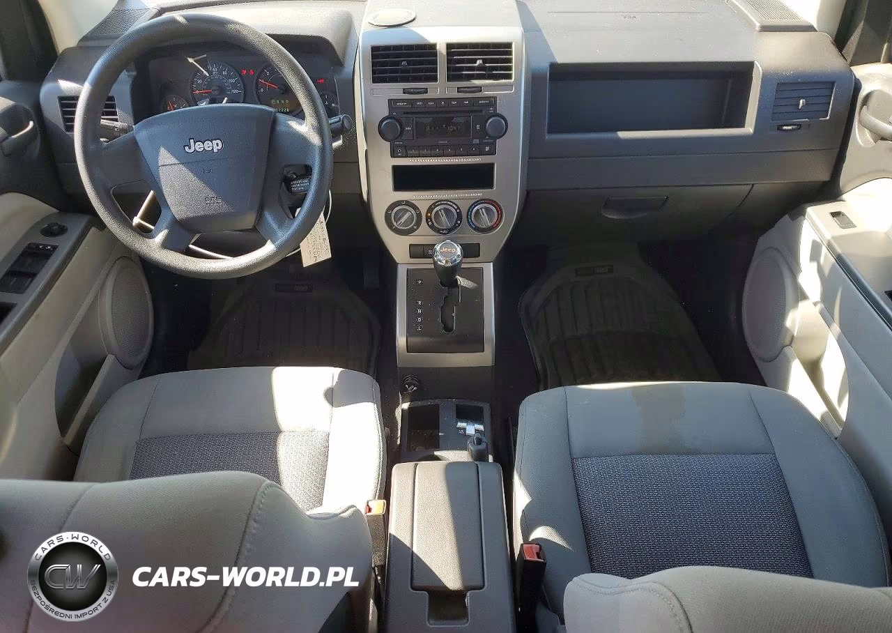 2007 Jeep Compass VIN:1J8FF47W87D204003 - 8
