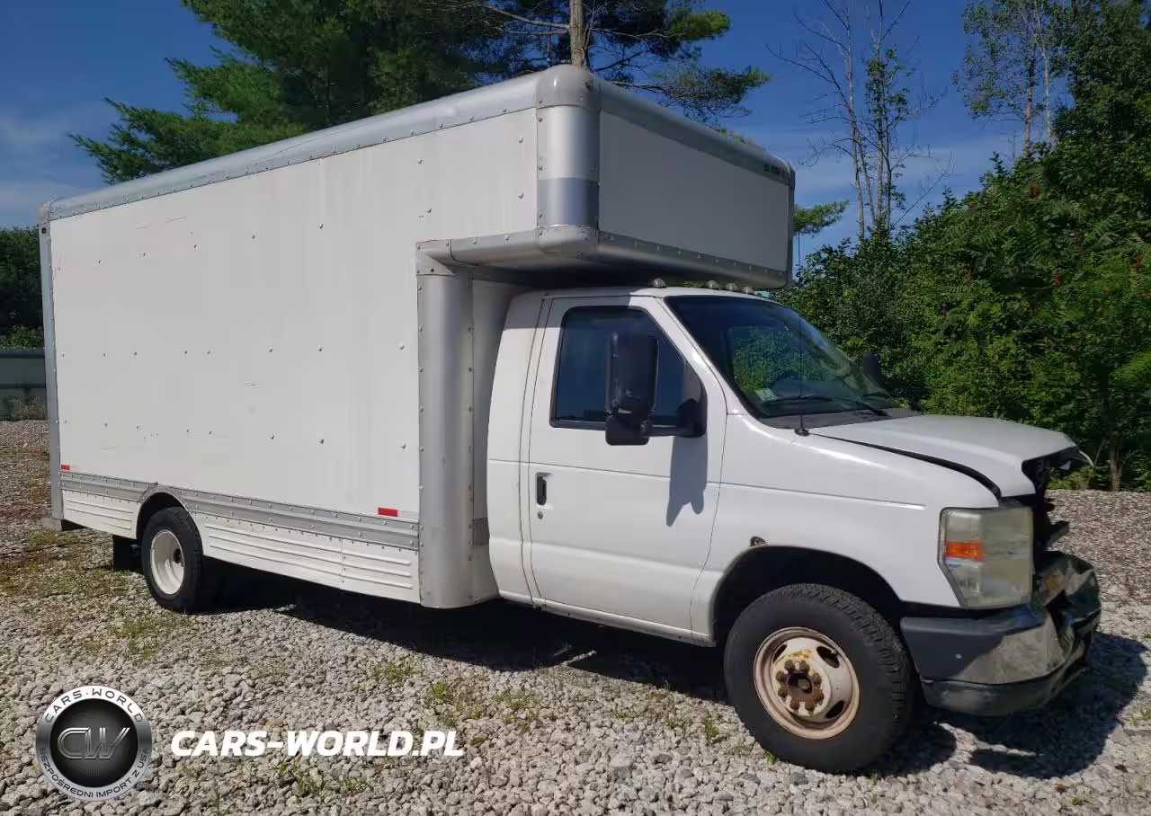 2009 Ford Econoline E450 Super Duty Cutaway Van VIN:1FDXE45SX9DA08206 - 4