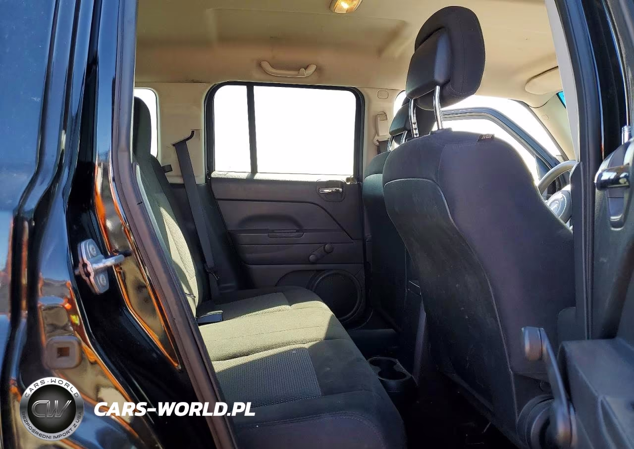 2015 Jeep Patriot Sport VIN:1C4NJPBA6FD368475 - 11