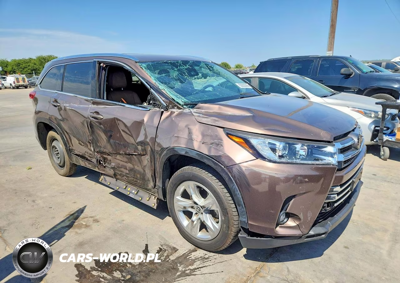 2019 Toyota Highlander Limited VIN:5TDYZRFH7KS368640 - 4