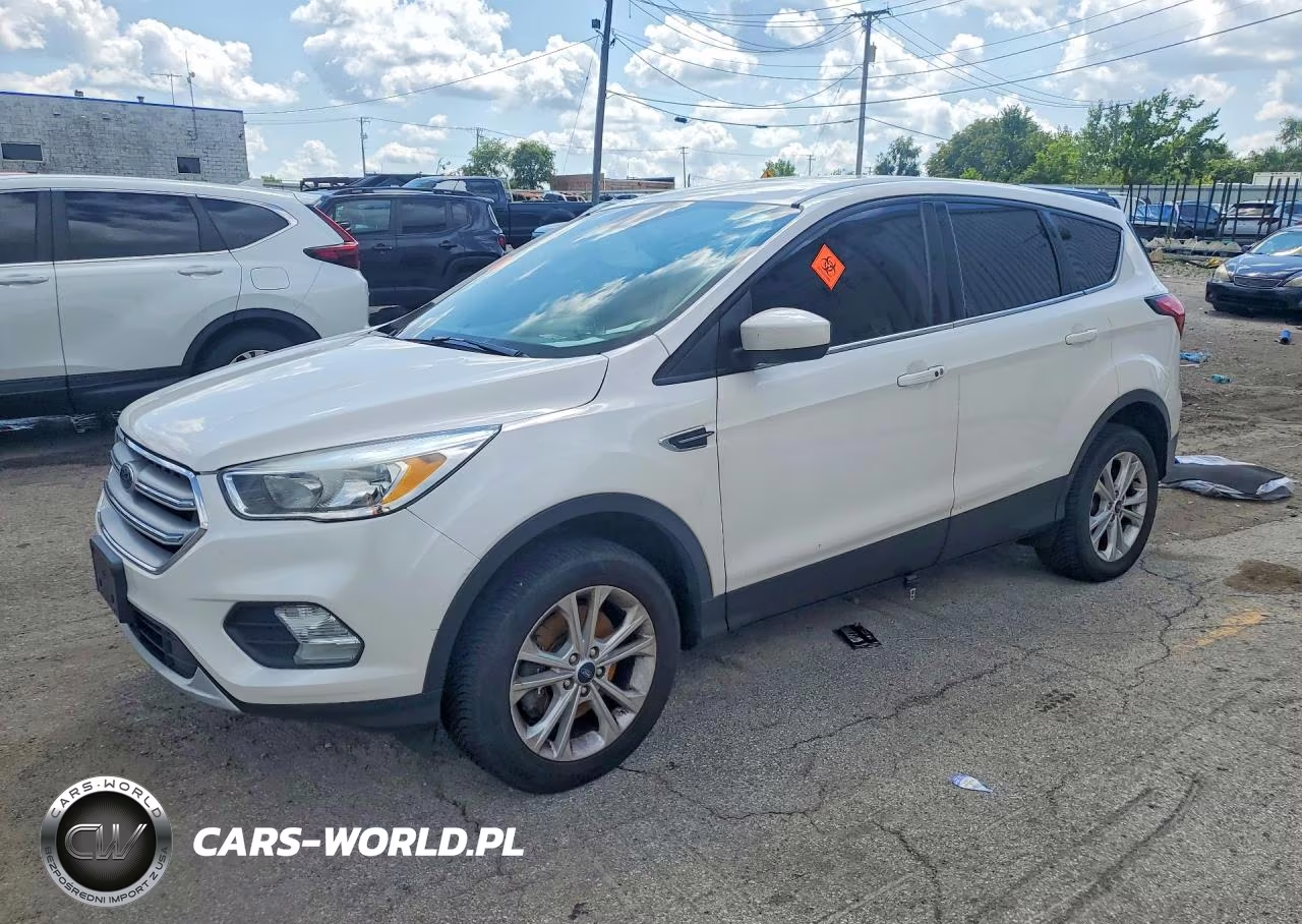 2019 Ford Escape Se VIN:1FMCU9GD8KUB93052 - 1