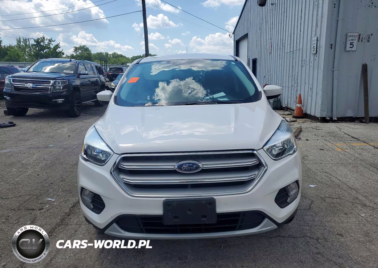 2019 Ford Escape Se VIN:1FMCU9GD8KUB93052 - 5