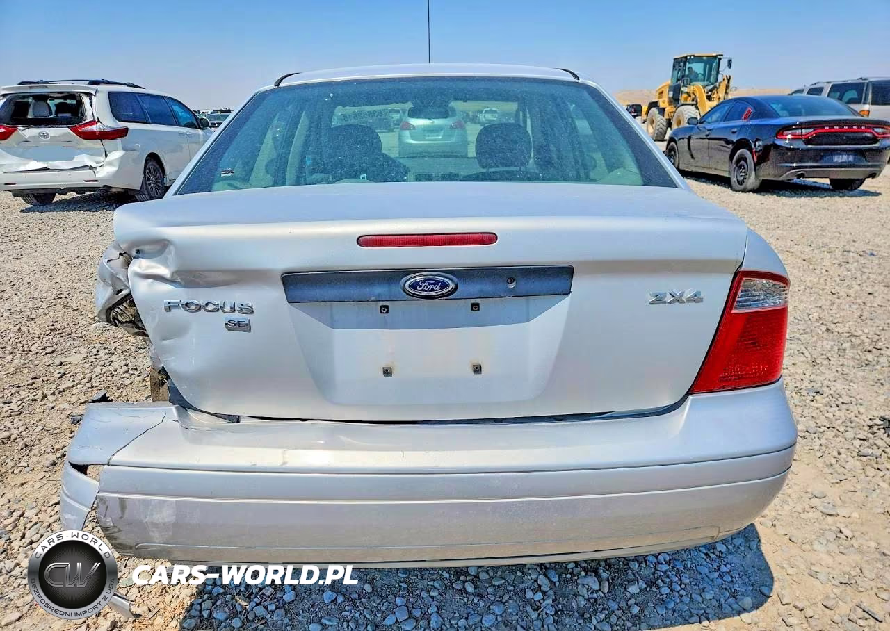 2005 Ford Focus Zx4 VIN:1FAFP34N35W304415 - 6