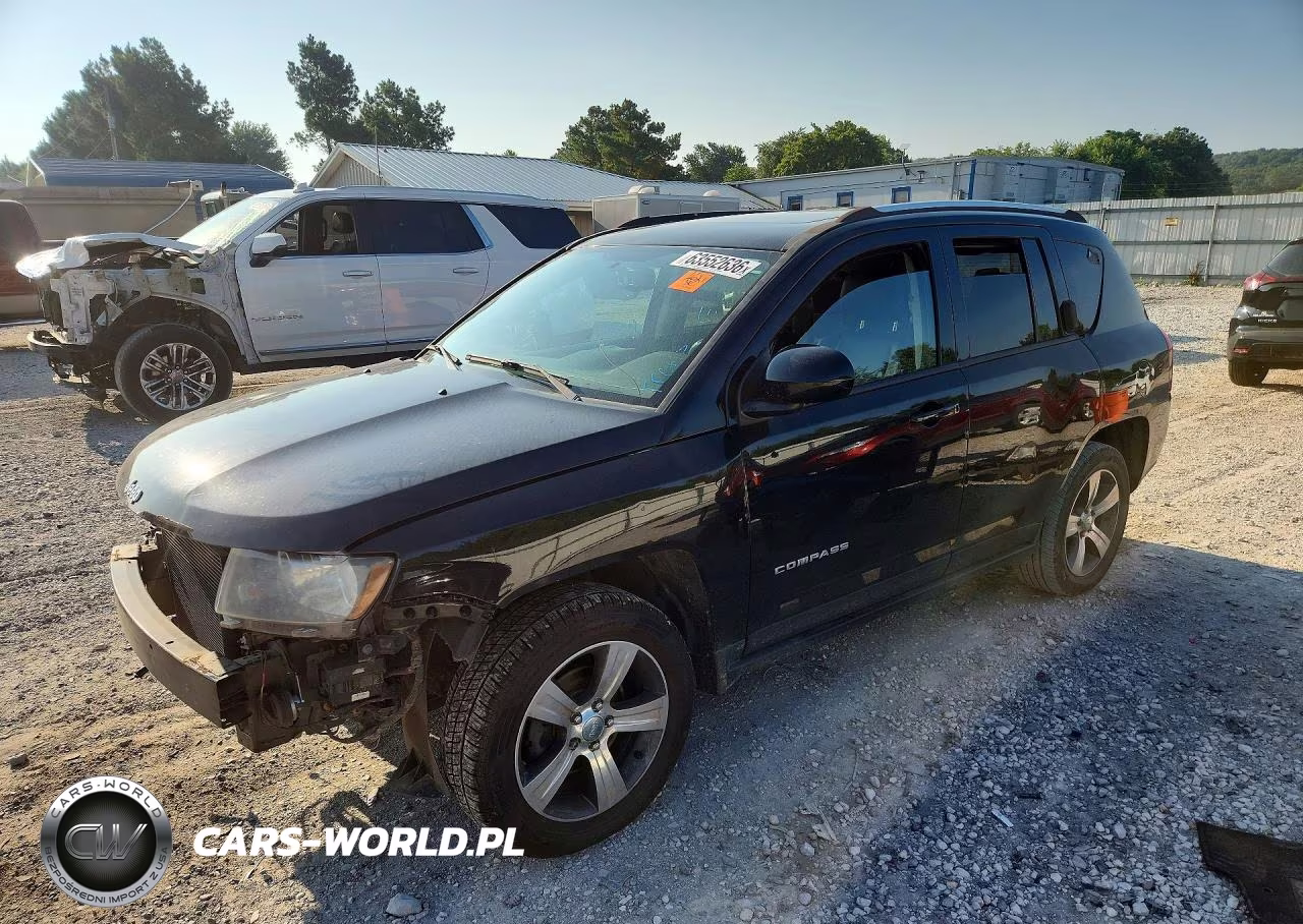 2016 Jeep Compass Latitude VIN:1C4NJCEA5GD716076 - 1