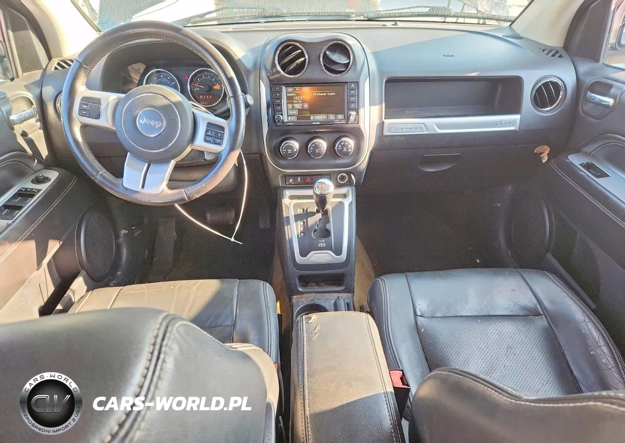 2016 Jeep Compass Latitude VIN:1C4NJCEA5GD716076 - 8