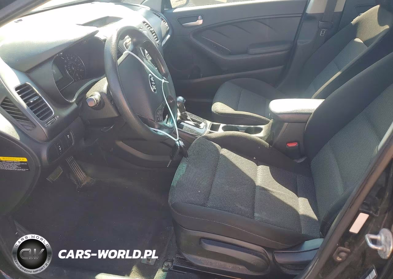 2018 Kia Forte Lx VIN:3KPFK4A73JE273725 - 7