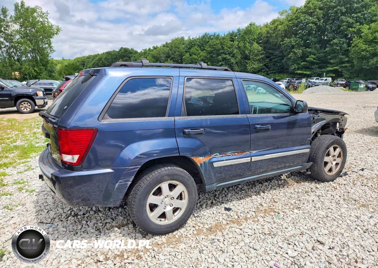 2010 Jeep Grand Cherokee Laredo VIN:1J4PR4GK1AC146209 - 3