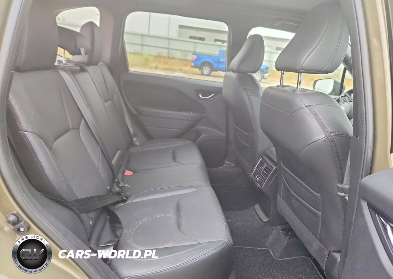 2025 Subaru Forester Limited VIN:JF2SLDRC4SH487861 - 10