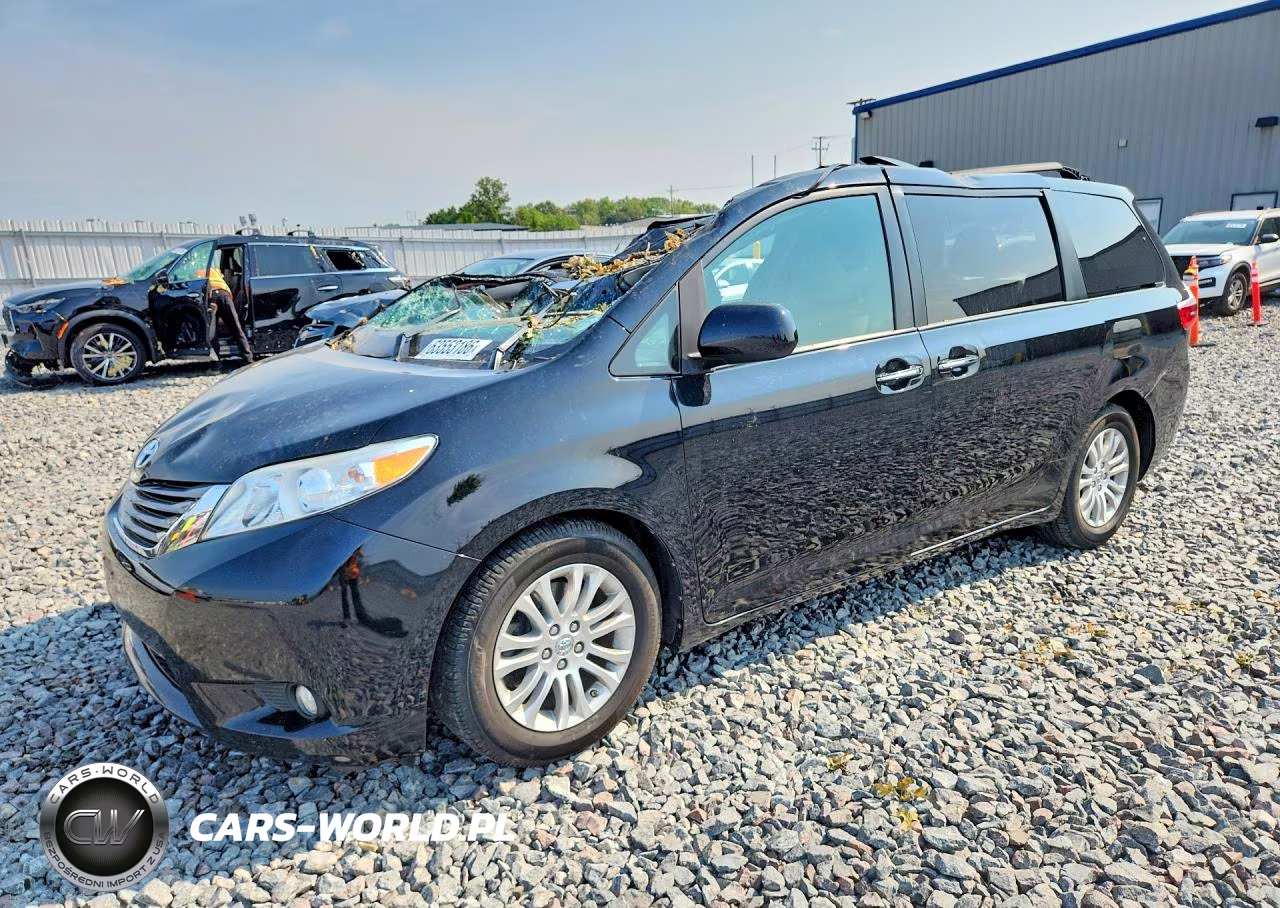 2017 Toyota Sienna Xle 8-Passenger – zdjęcie 1 z 13