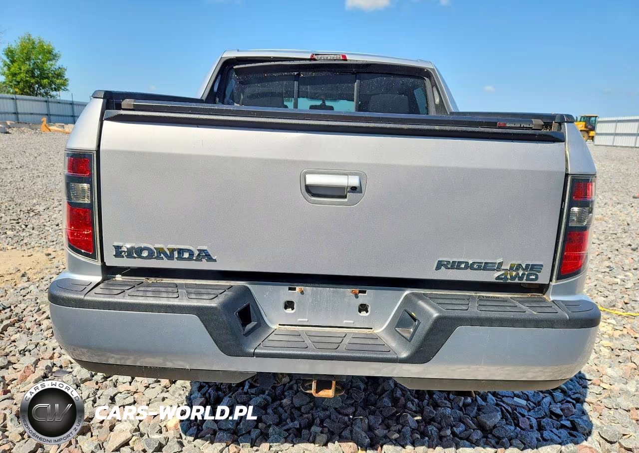 2013 Honda Ridgeline Sport VIN:5FPYK1F76DB009629 - 6
