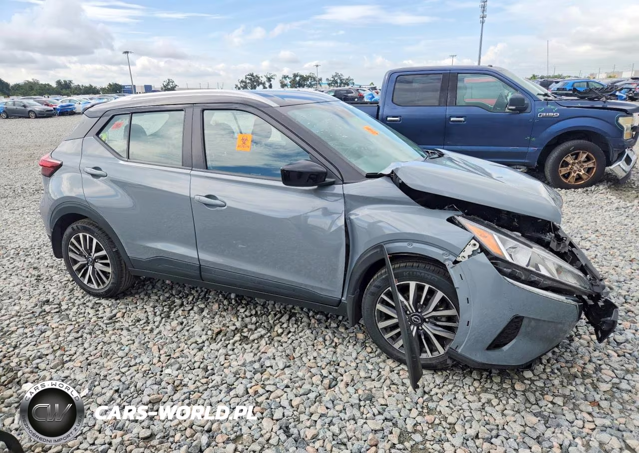 2022 Nissan Kicks Sv VIN:3N1CP5CV5NL492339 - 4