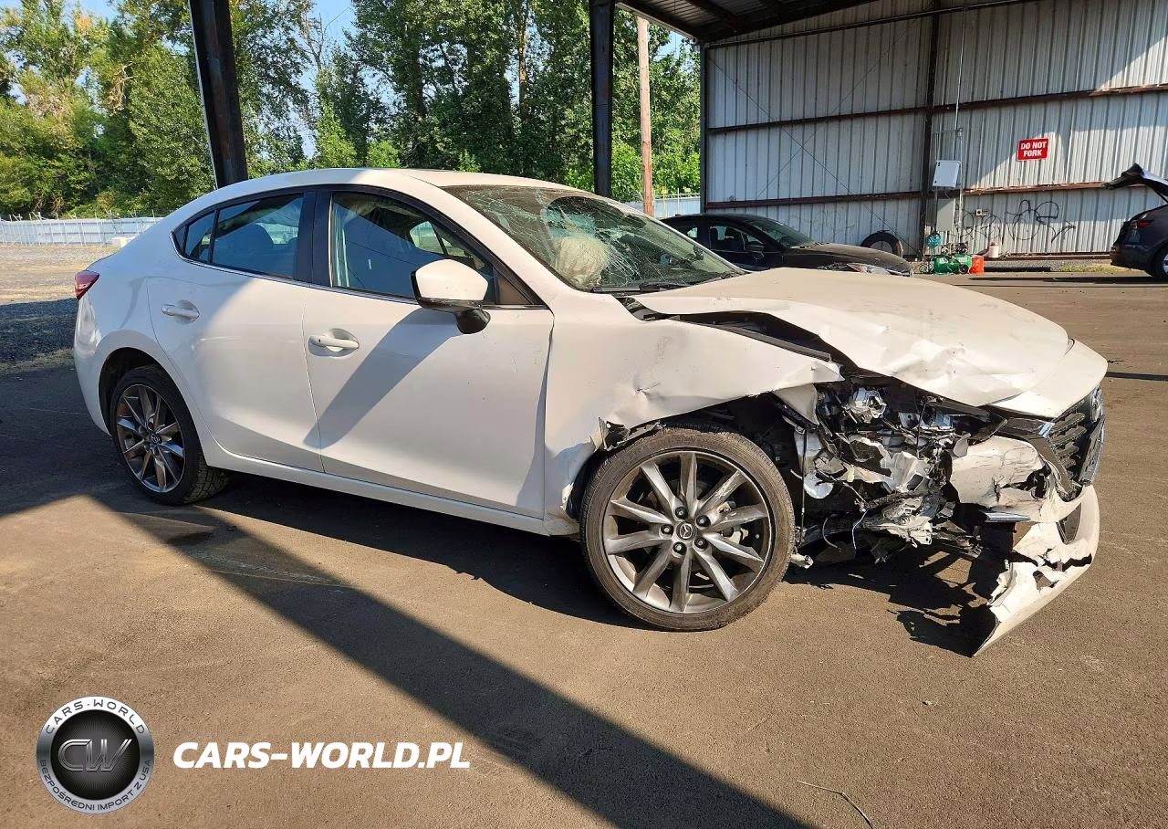 2018 Mazda 3 Grand Touring VIN:3MZBN1W33JM162959 - 4