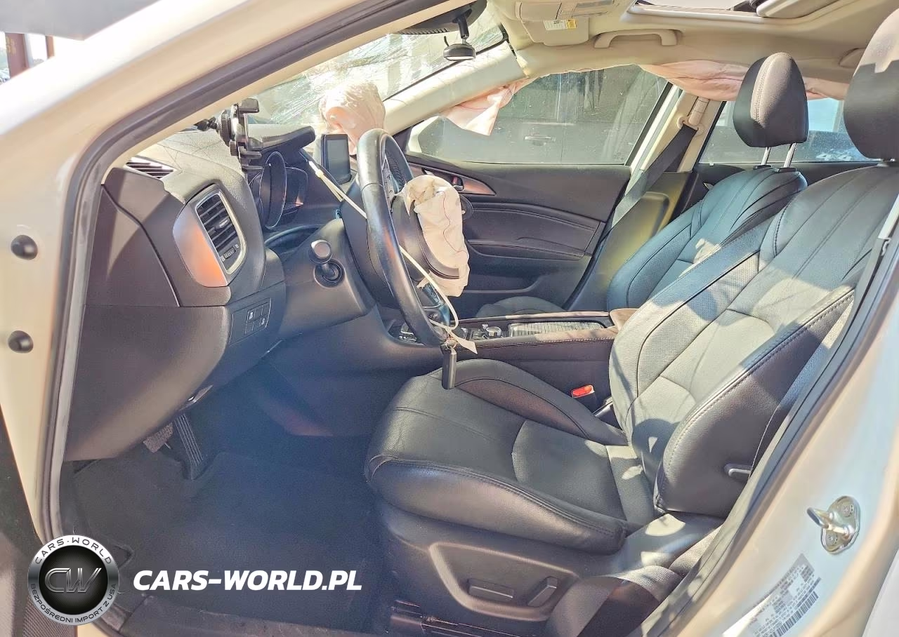 2018 Mazda 3 Grand Touring VIN:3MZBN1W33JM162959 - 7