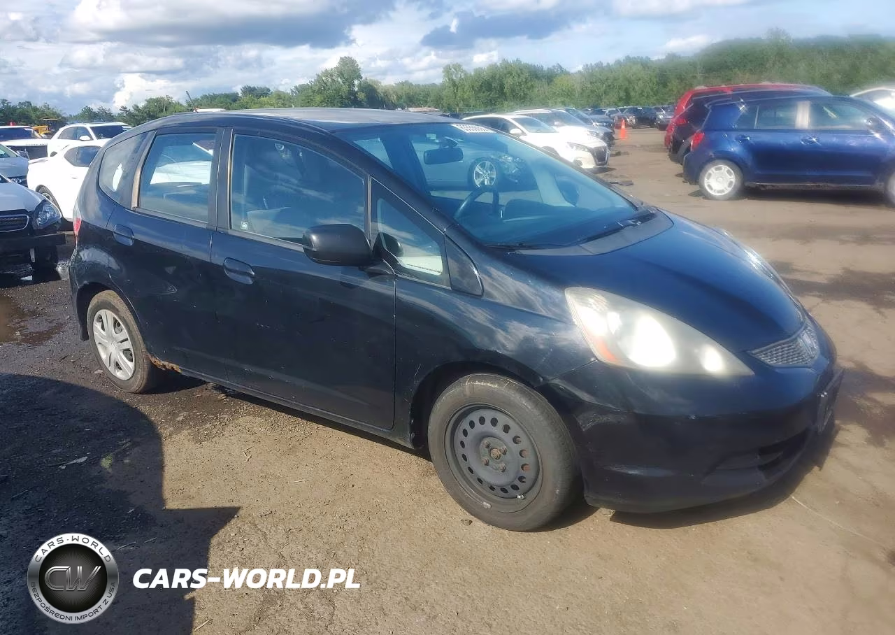 2011 Honda Fit VIN:JHMGE8G32BS007729 - 4