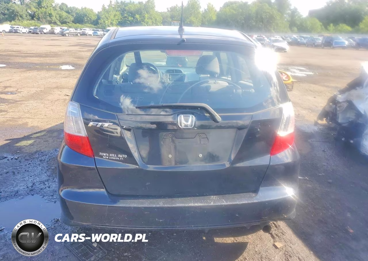 2011 Honda Fit VIN:JHMGE8G32BS007729 - 6