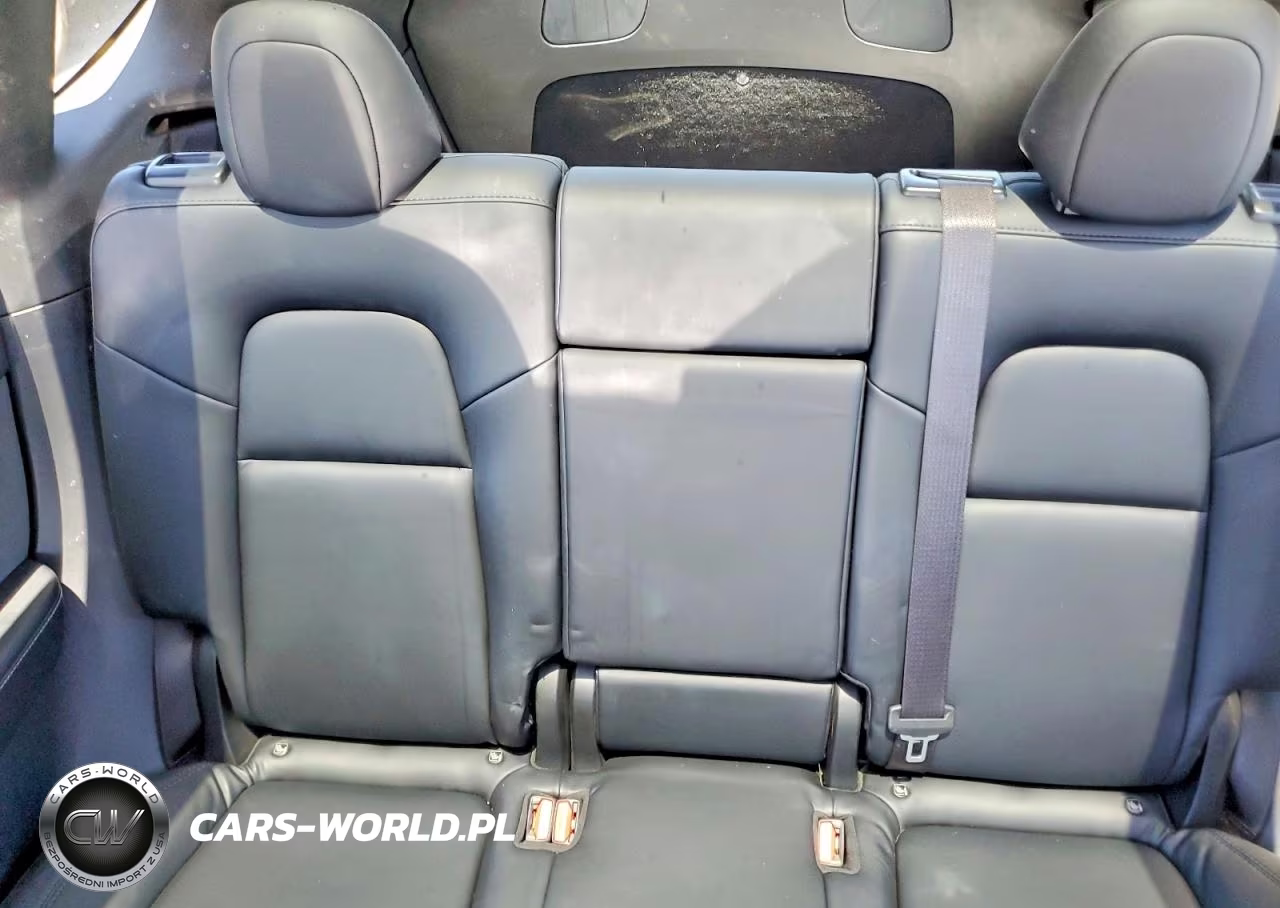 2021 Tesla Model Y VIN:5YJYGDEE9MF296752 - 10