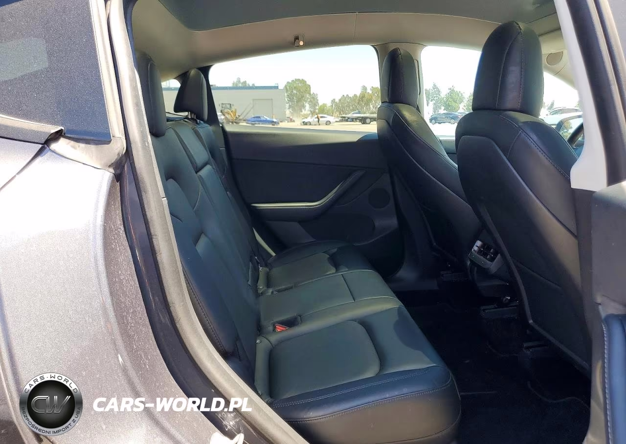 2021 Tesla Model Y VIN:5YJYGDEE9MF296752 - 11