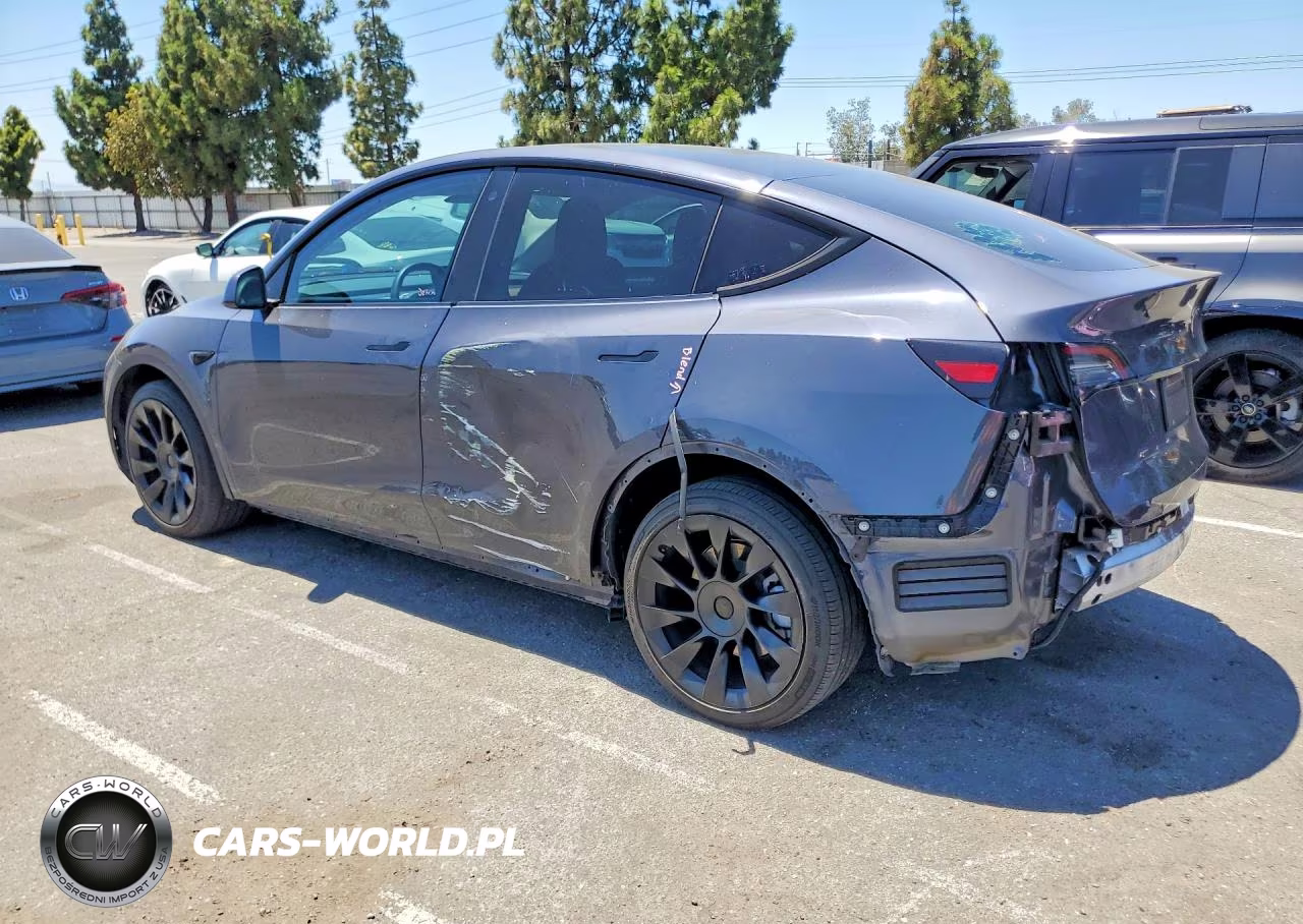 2021 Tesla Model Y VIN:5YJYGDEE9MF296752 - 2