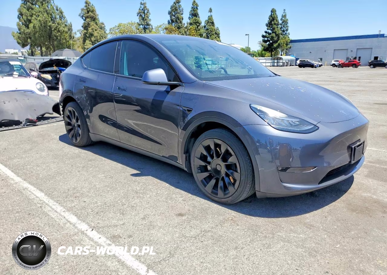 2021 Tesla Model Y VIN:5YJYGDEE9MF296752 - 4
