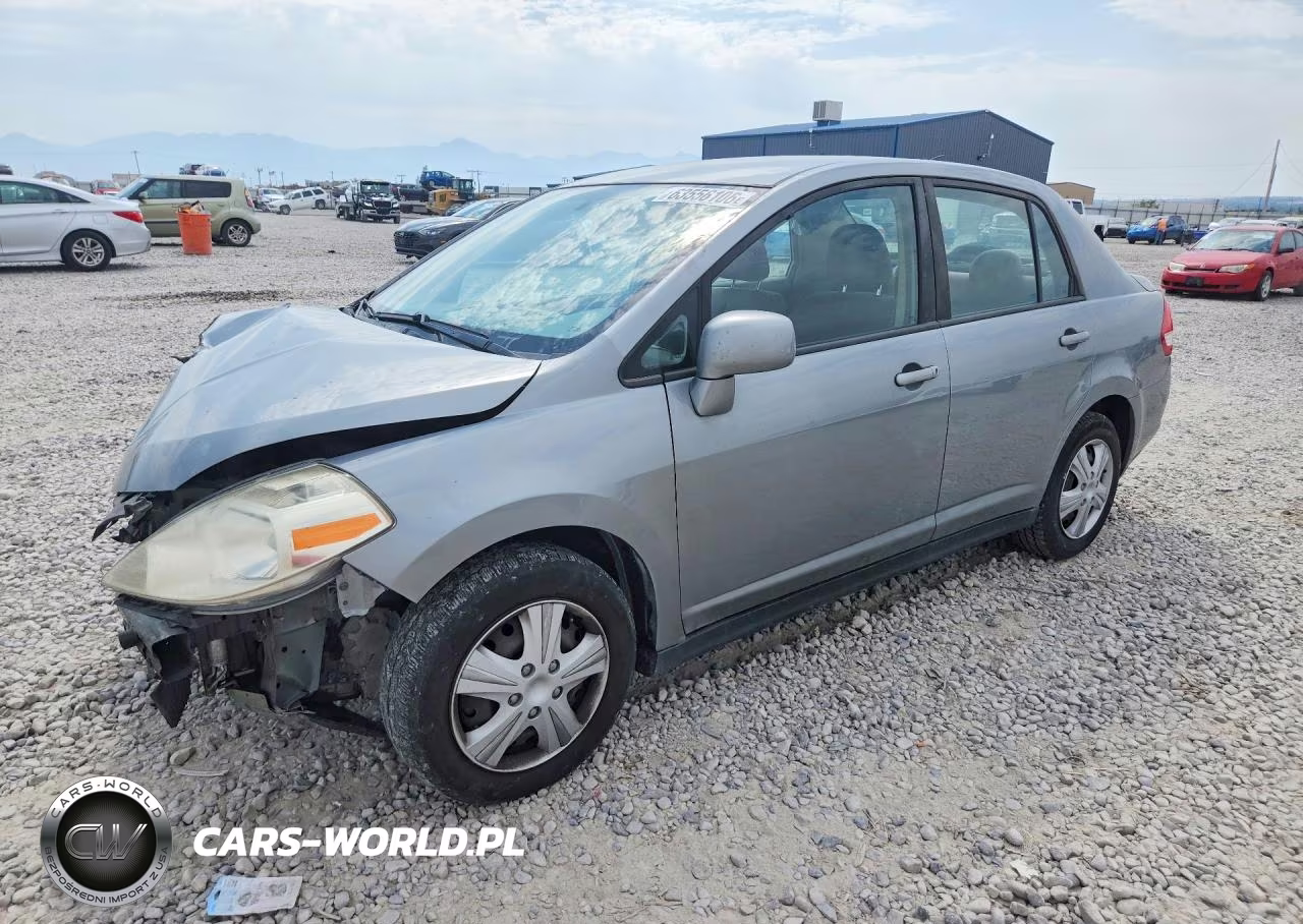 2009 Nissan Versa 1.8 S