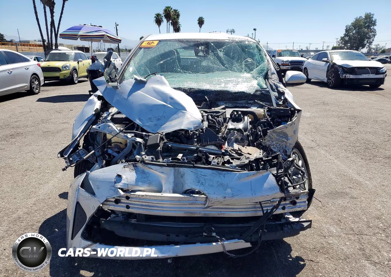 2018 Toyota Prius Two VIN:JTDKBRFU9J3074017 - 5