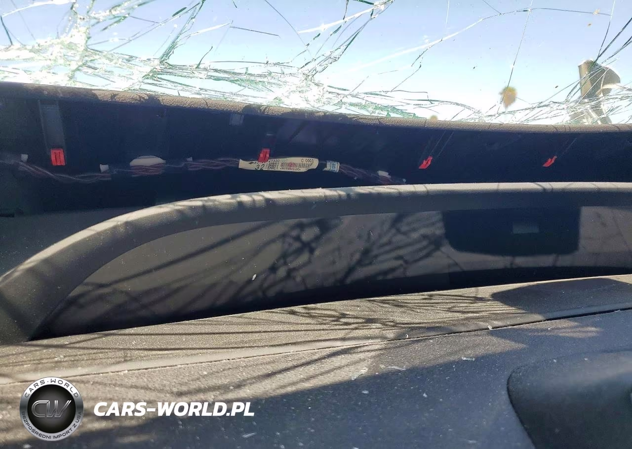 2018 Toyota Prius Two VIN:JTDKBRFU9J3074017 - 9