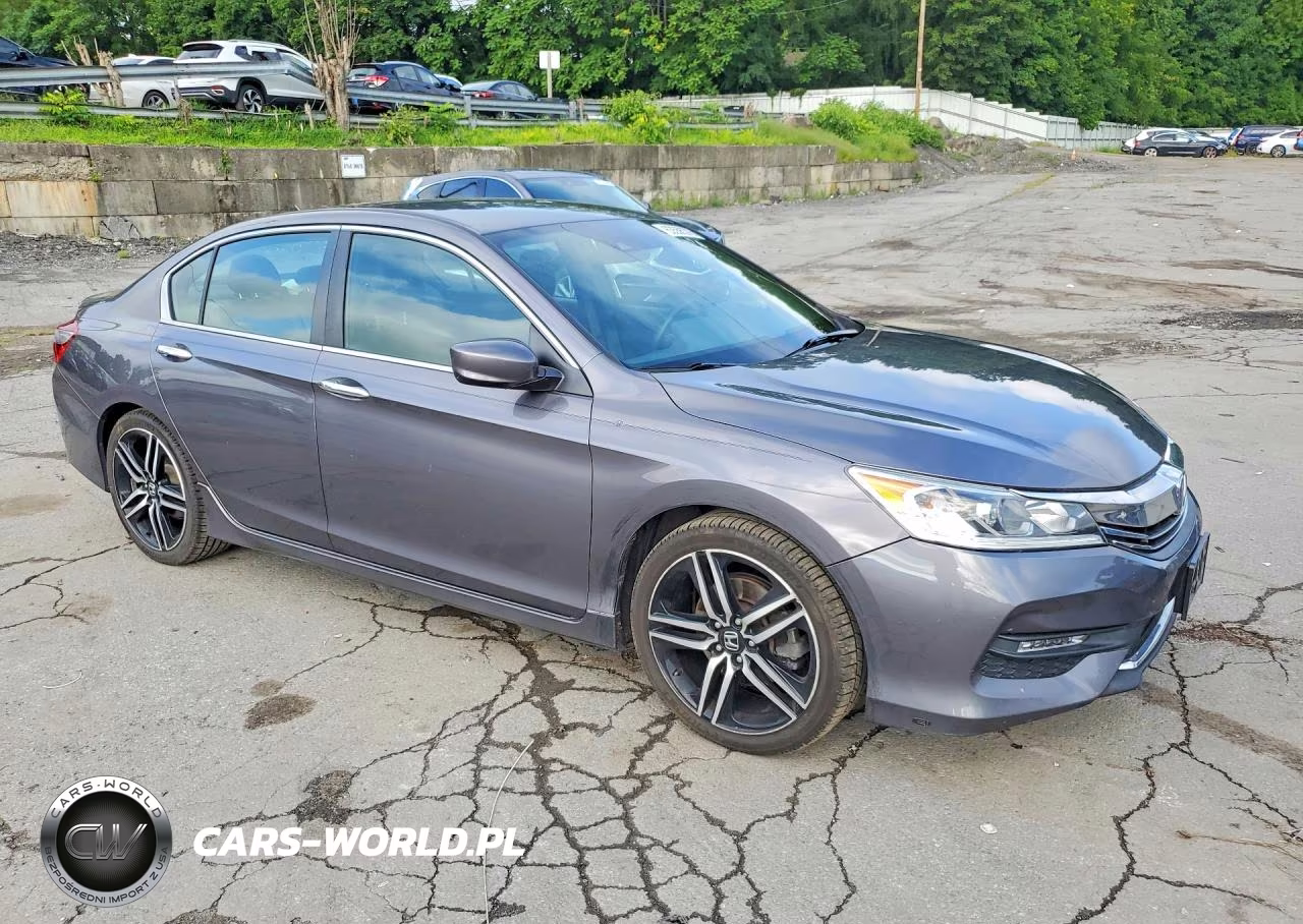 2017 Honda Accord Sport VIN:1HGCR2F65HA010282 - 4