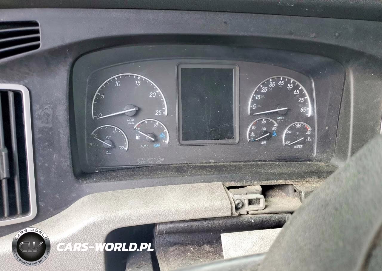 2018 Freightliner Cascadia 126 VIN:3AKJHHDR1JSJZ5673 - 9