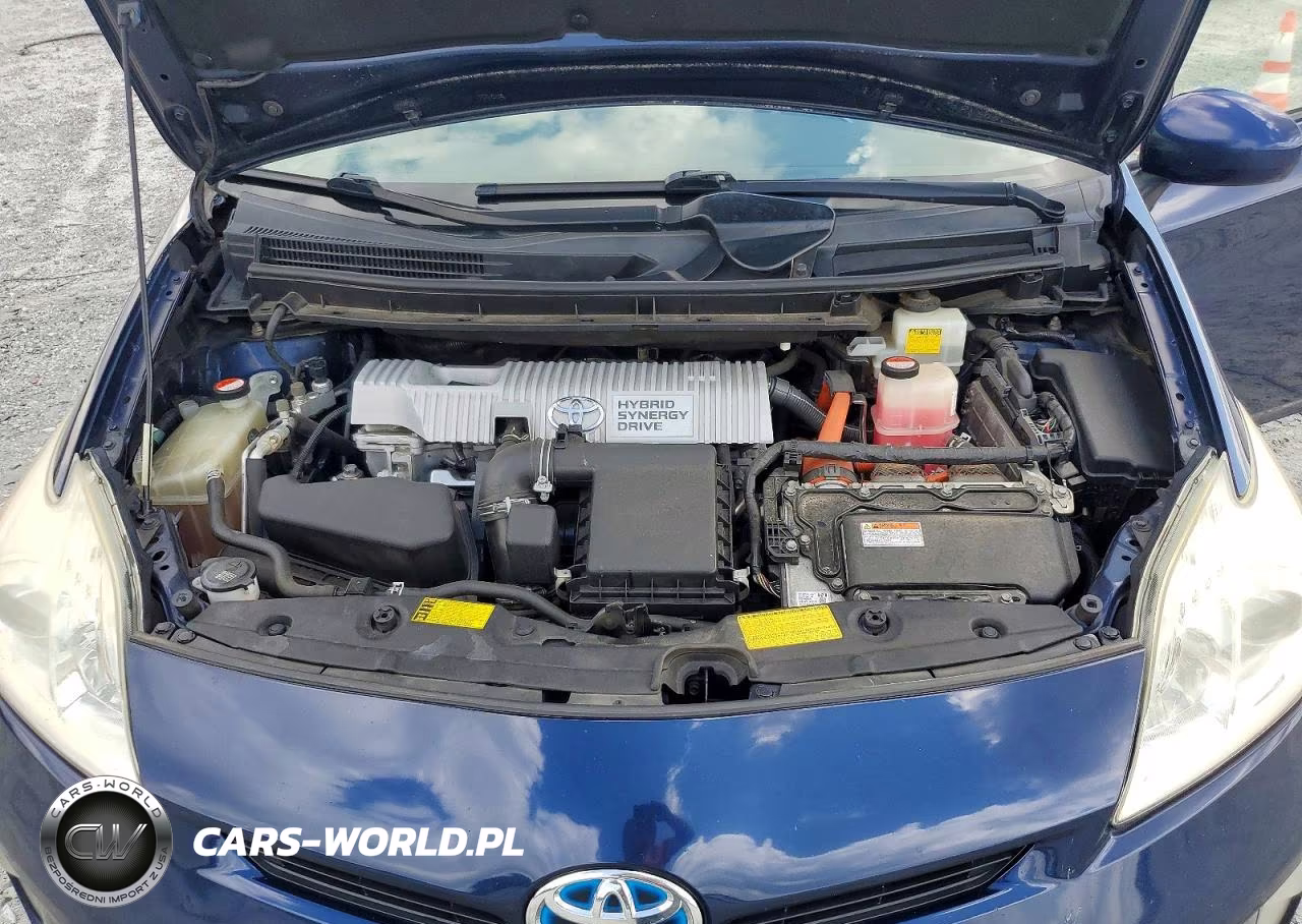 2014 Toyota Prius Two VIN:JTDKN3DU2E1827668 - 11