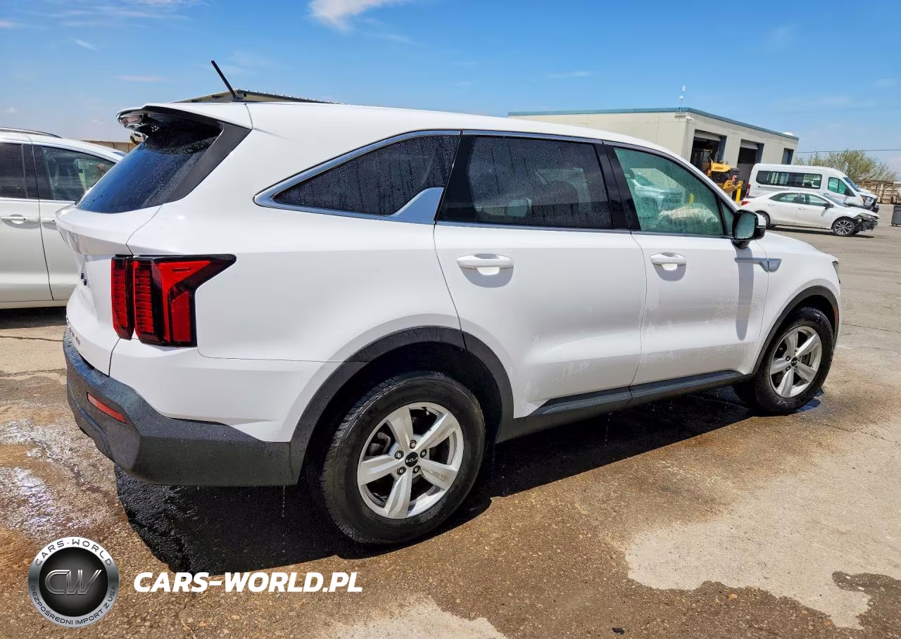 2022 Kia Sorento Lx VIN:5XYRG4LC0NG081745 - 3