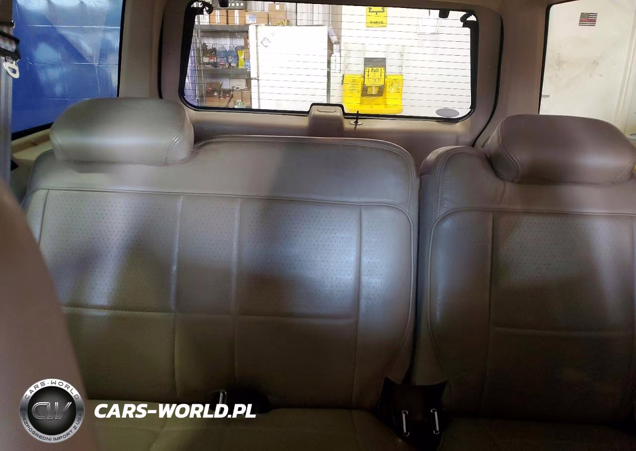 1997 Ford Explorer Eddie Bauer VIN:1FMDU35P1VUB99472 - 10