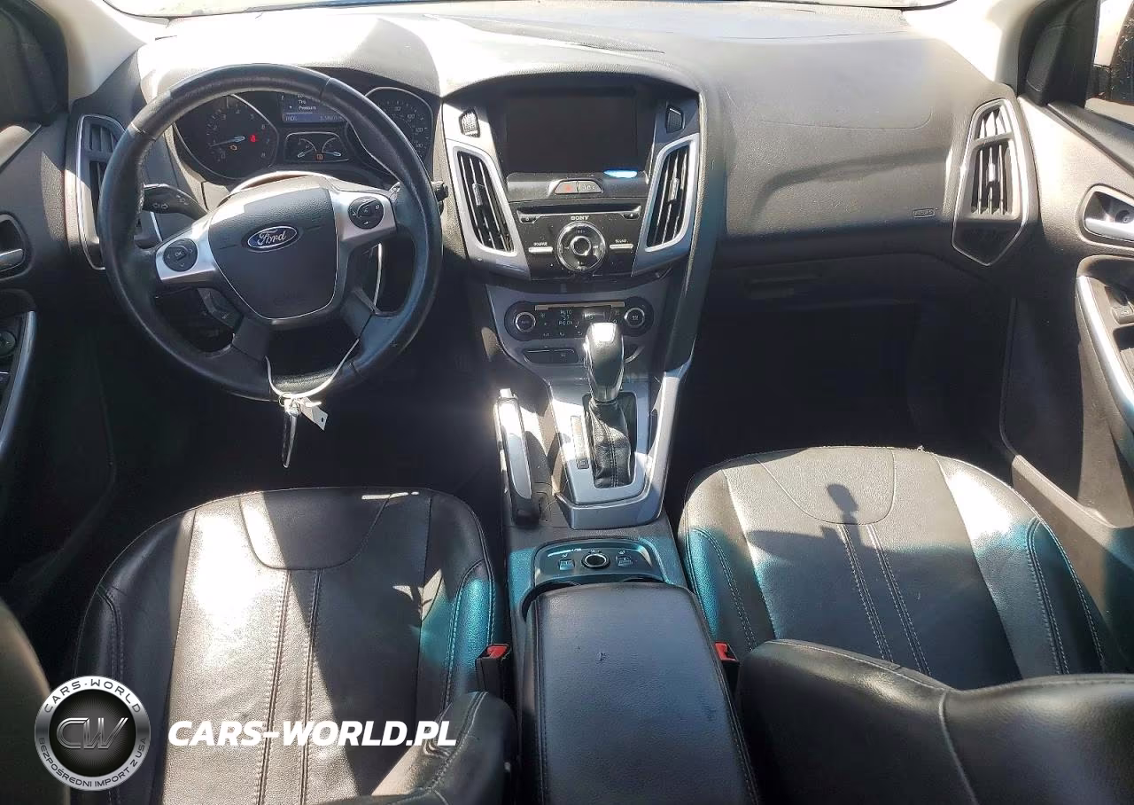 2014 Ford Focus Titanium VIN:1FADP3N28EL176623 - 8