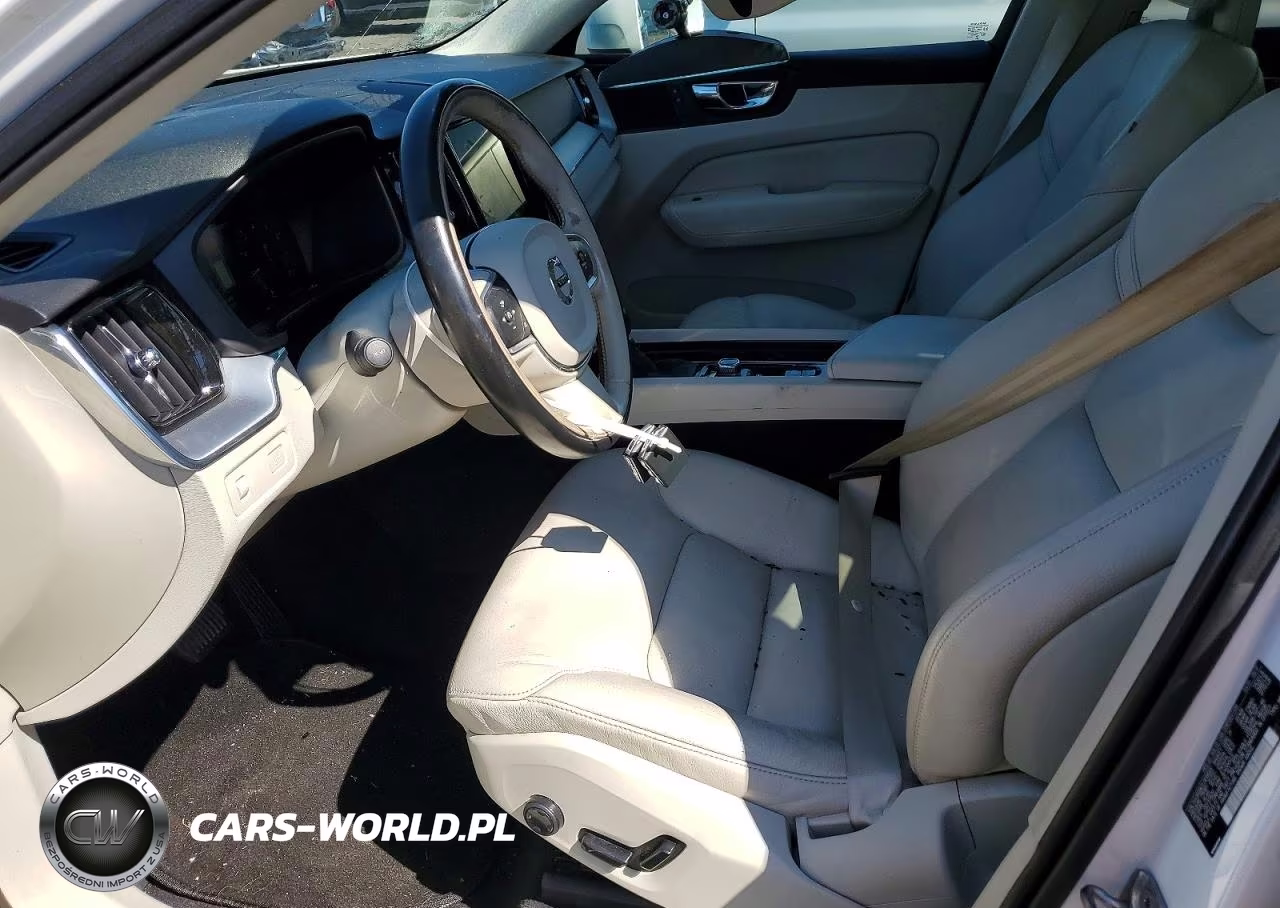 2018 Volvo Xc60 T5 Momentum VIN:YV4102RK2J1019565 - 7