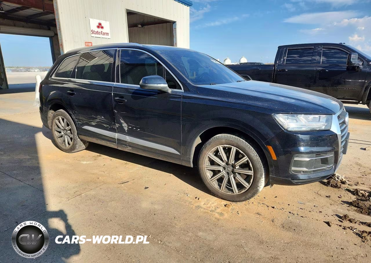 2017 Audi Q7 Premium Plus VIN:WA1LHAF72HD057721 - 4