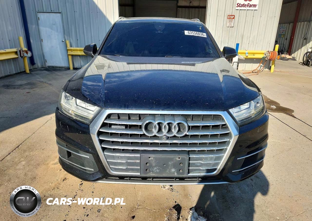 2017 Audi Q7 Premium Plus VIN:WA1LHAF72HD057721 - 5